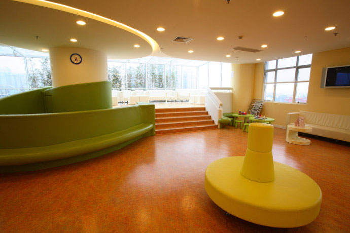 金寶貝為什么用亞麻地板—安全保障 金寶貝為什么用亞麻地板—安全保障